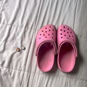 Pink Crocs💗💗